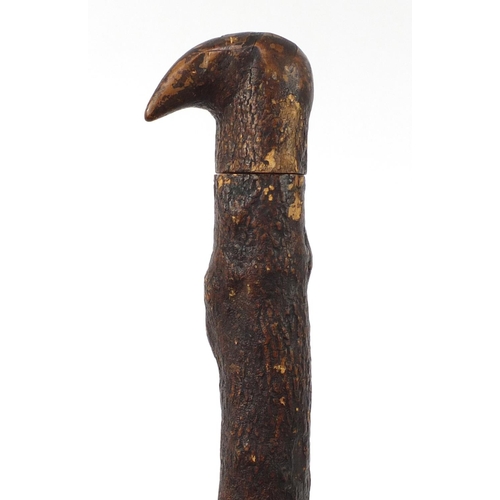 3447 - Naturalistic walking stick with concealed drinking vessel, 93cm in length