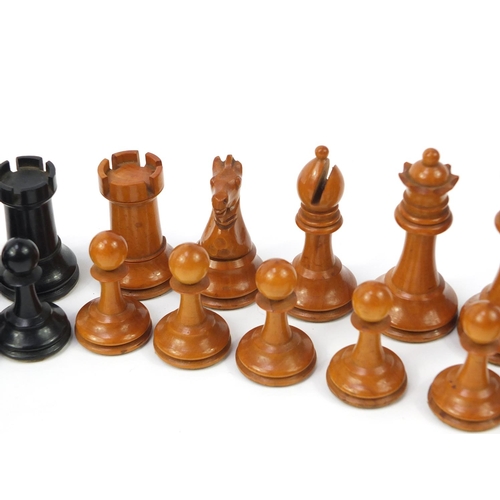 3996 - Good boxwood and ebony Staunton weighted chess set, possibly by Jacques with mahogany case, the larg... 