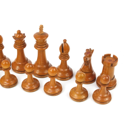 3996 - Good boxwood and ebony Staunton weighted chess set, possibly by Jacques with mahogany case, the larg... 