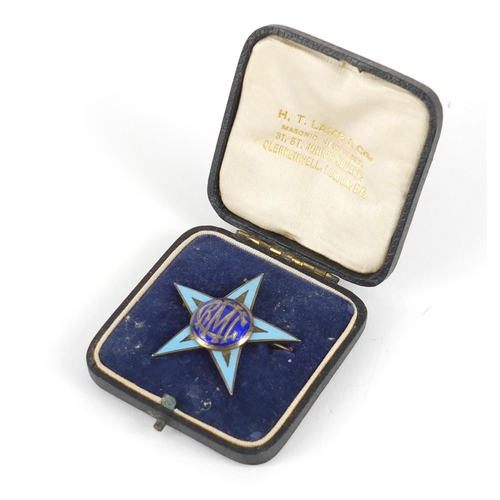 3901 - Masonic interest silver and blue enamel star brooch awarded to Dolune Isla Martin housed in a H T La... 