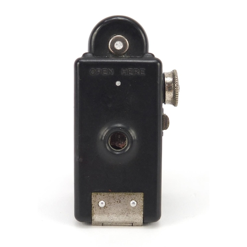 3893 - Coronet Bakelite Midget camera, 6.5cm high