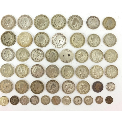 3698 - Victorian and later British pre-1947 coinage including half crowns and florins, 560g