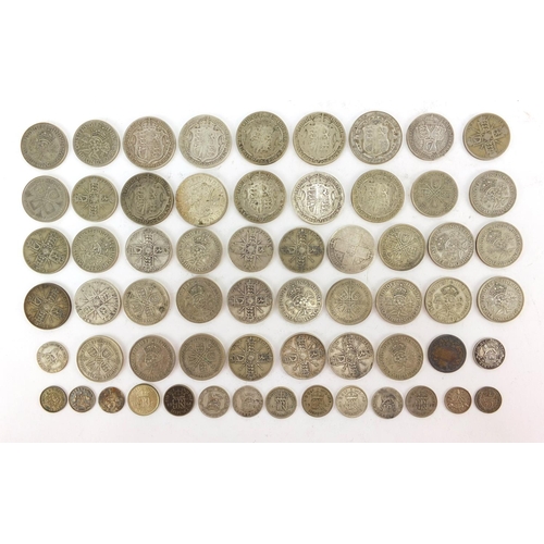 3698 - Victorian and later British pre-1947 coinage including half crowns and florins, 560g