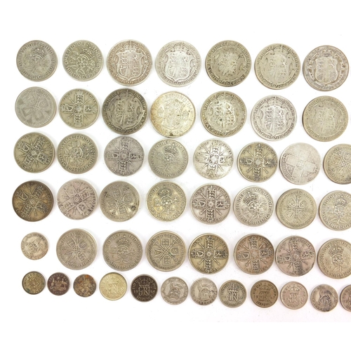 3698 - Victorian and later British pre-1947 coinage including half crowns and florins, 560g