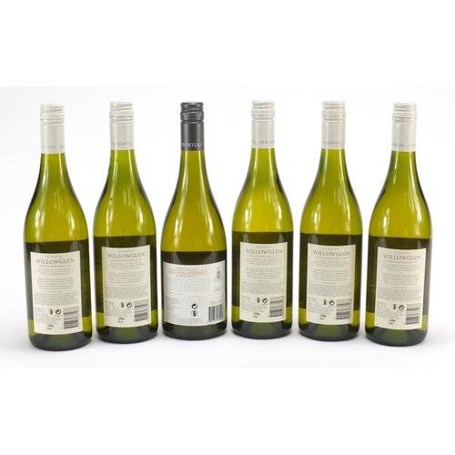 3970 - Six bottles of De Bortoli white wine comprising five bottles of 2011 Willow Glen and one bottle of 2... 