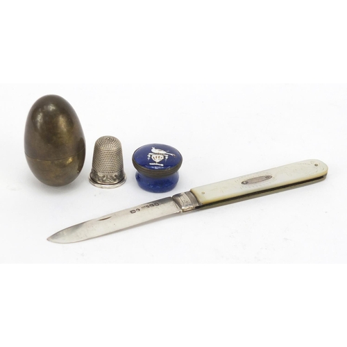 3984 - Antique objects comprising a Victorian silver bladed mother of pearl flanked folding fruit knife, 18... 