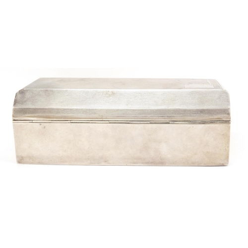 3096 - Elizabeth II rectangular silver cigar box, by Walker & Hall, the hinged lid with engine turned decor... 