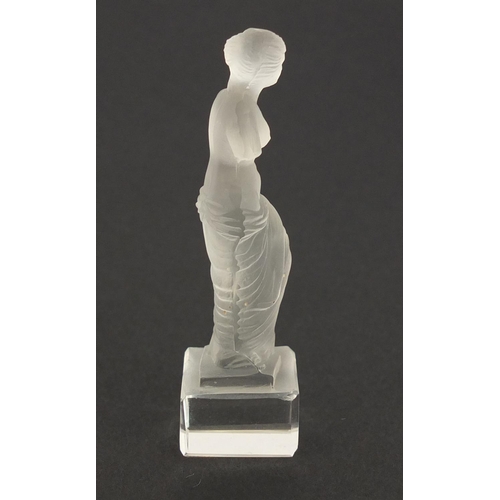 3660 - Sabino style frosted and clear glass seal in the form of Venus de Milo, 7cm high