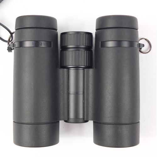 3891 - Pair of Leica Ultravide 8x32 binoculars with case, lens cleaner and paperwork