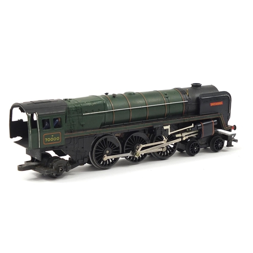 4117 - Tri-ang 00 gauge model railway, some with boxes, and a selection of die cast vehicles