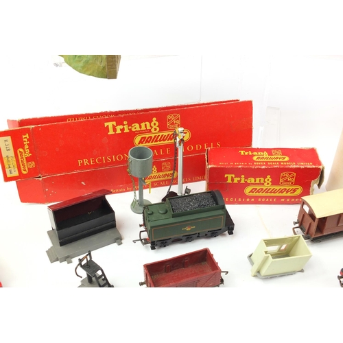 4117 - Tri-ang 00 gauge model railway, some with boxes, and a selection of die cast vehicles