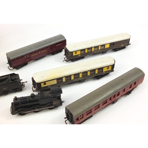 4117 - Tri-ang 00 gauge model railway, some with boxes, and a selection of die cast vehicles