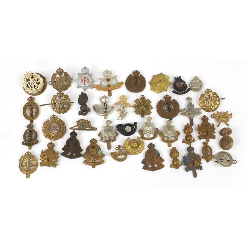 3415 - British military World War I cap badges including Royal Army Ordinance Corps, Royal Air Force, Salva... 