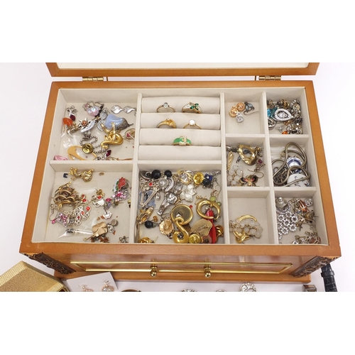 358A - Costume jewellery arranged in a box with mirrored back and base drawer, including a pair of 9ct gold... 