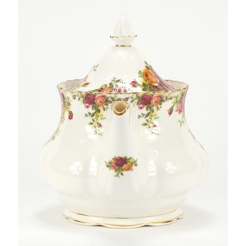 918 - Royal Albert Old Country Roses teapot, 20cm high