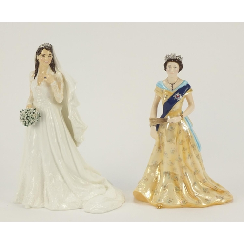 913 - Two collectable figurines comprising Royal Worcester, Queen Elizabeth II Diamond Jubilee, 53/2500 an... 