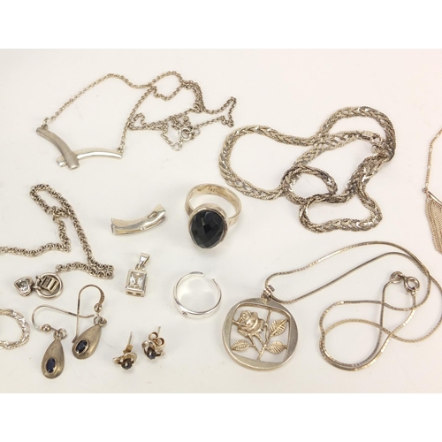 1271 - Silver and white metal jewellery including earrings, brooches and rings