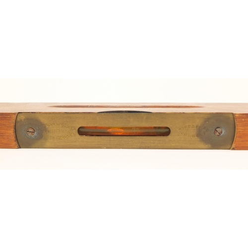 1537 - J Raybone & Sons antique mahogany brass level, Birmingham, made in England, 92cm in length