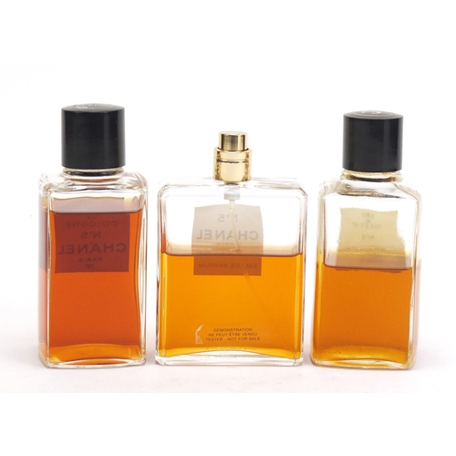 1157 - Three vintage bottles of Chanel no5 perfume