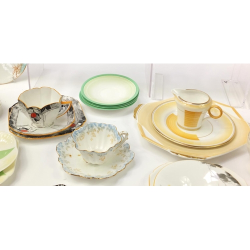 852 - Collection of Art Deco and later Shelley teaware including Eve cups, plates and sugar bowls