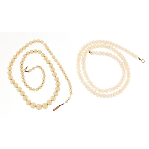 1184 - Fresh water pearl necklace and one other, both with 9ct gold clasps, each 40cm in length