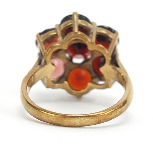 177 - 9ct gold garnet cluster ring, size O, 5.3g