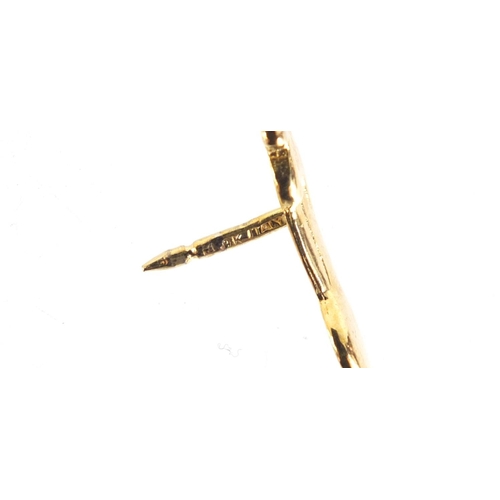 1349 - 9ct gold Jaguar lapel pin, 3cm in length, 2.5g