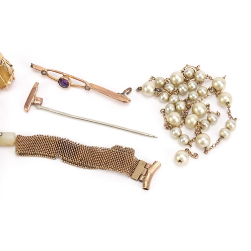 880 - Broken jewellery including a 9ct gold and pearl necklace and mother of pearl crucifix