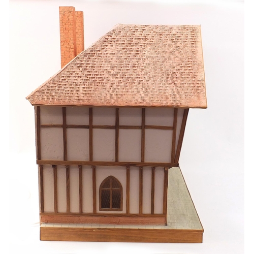 723 - Large Tudor design doll's house, 79cm H x 92cm W x 53.5cm D