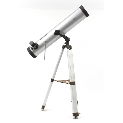 1538 - TMC reflector telescope with case and stand