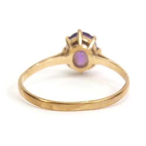 1015 - 9ct gold amethyst solitaire ring, size M, 1.1g