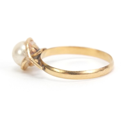 1185 - Continental gold pearl ring, indistinct impressed marks, size O, 1.5g