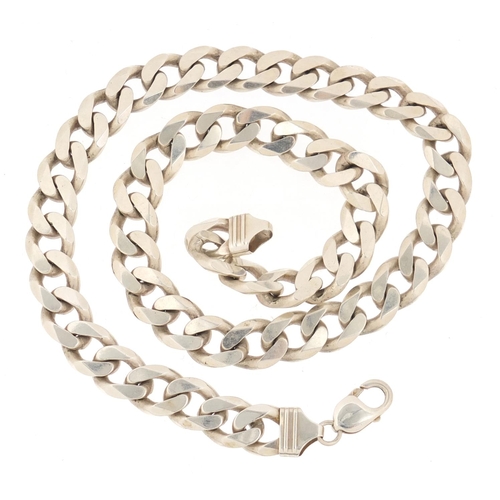 208 - Heavy gentleman's silver curb link necklace, 55cm in length, 153.5g