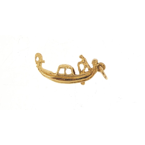 1231 - 9ct gold gondola charm, 2cm in length, 1.0g