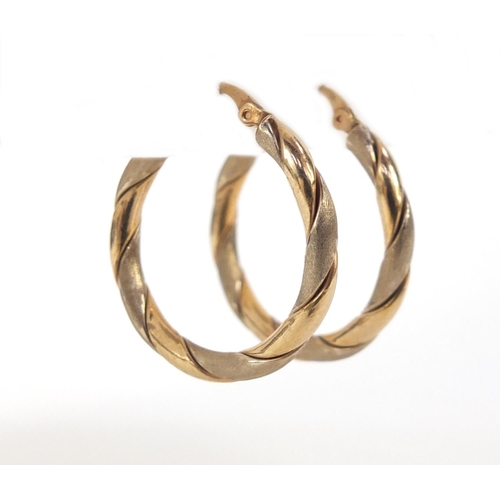 479 - Pair of 9ct two tone gold hoop earrings, 2.5cm in diameter, 2.4g