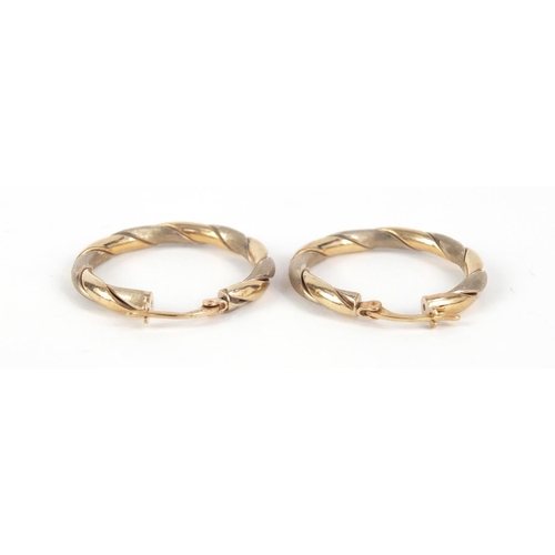 479 - Pair of 9ct two tone gold hoop earrings, 2.5cm in diameter, 2.4g