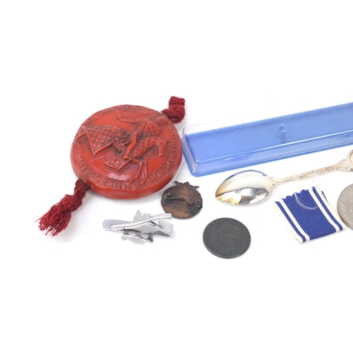 1041 - Objects including coins and a replica of the seal of John de Warennes and a London coach token