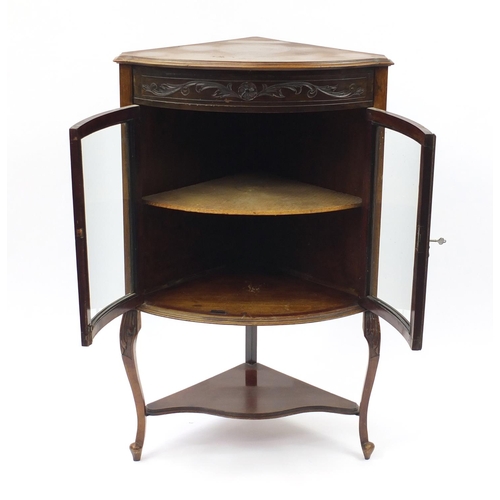 1625 - Victorian mahogany convex corner display cabinet, raised on cabriole legs, 110cm H x 68cm W x 51cm D