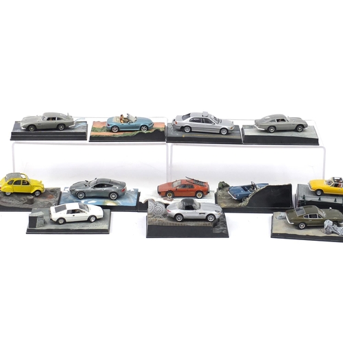 1037 - James Bond die cast vehicles including Aston Martin DB5, BMW 750IL and Aston Martin V8 Vantage