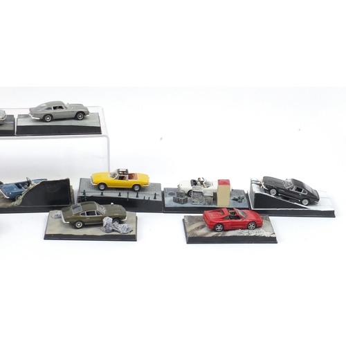 1037 - James Bond die cast vehicles including Aston Martin DB5, BMW 750IL and Aston Martin V8 Vantage