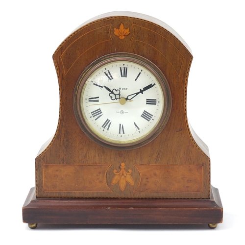 1039 - Edwardian inlaid mahogany mantel clock, 22cm high