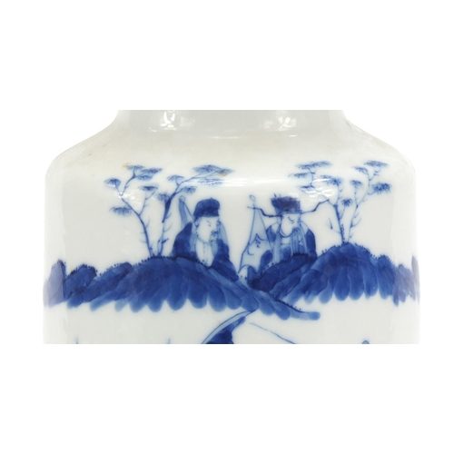 58 - Good Chinese blue and white porcelain vase, finely hand painted with warriors on horse back and Daoi... 
