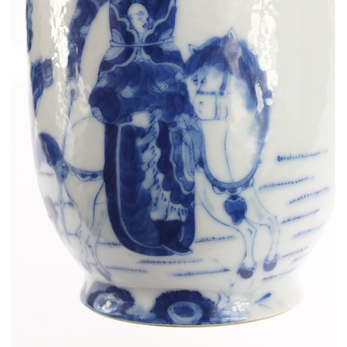 58 - Good Chinese blue and white porcelain vase, finely hand painted with warriors on horse back and Daoi... 