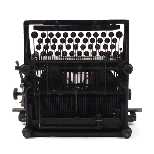 1379 - Vintage Underwood typewriter