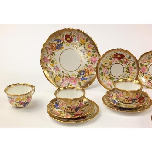 432 - Hammersley Queen Anne six place tea service comprising teapot, six trios, sandwich plate, sugar bowl... 