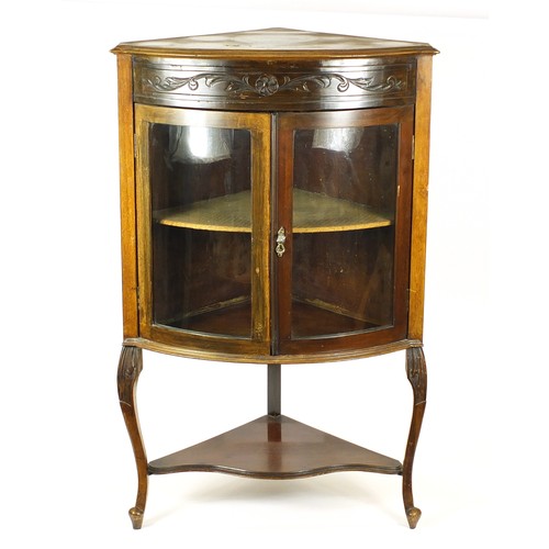 1625 - Victorian mahogany convex corner display cabinet, raised on cabriole legs, 110cm H x 68cm W x 51cm D