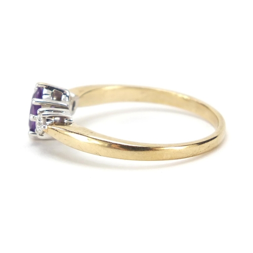 1189 - 9ct gold amethyst and diamond ring, size O, 2.2g