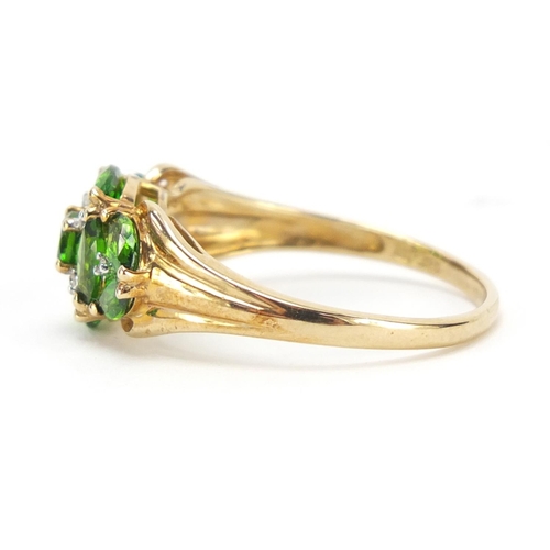 1232 - 9ct gold green stone cluster ring, size U, 3.0g