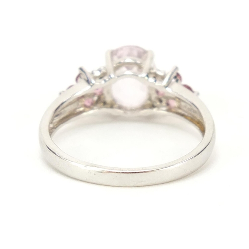 433 - 9ct white gold pink stone ring, size M, 2.4g