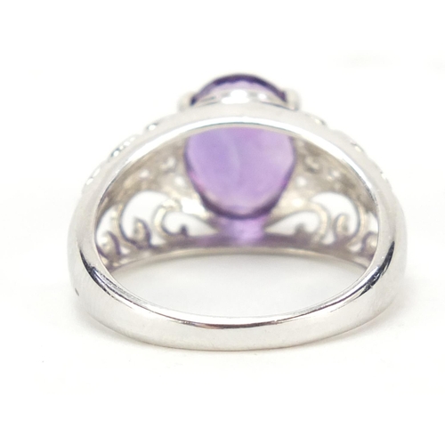 903 - 9ct white gold amethyst single stone ring, size N, 3.7g